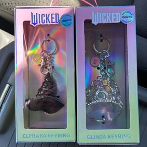 NIB Claire’s exclusive Wicked Elphaba & Glinda hat and crown keychains/keyrings